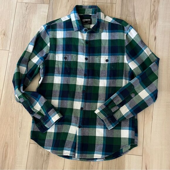 Express Flannel Button Down Green/Blue Plaid Super Soft Cotton Size Medium - Picture 1 of 3